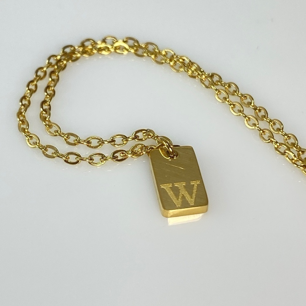 Initial Letter W Tag Necklace